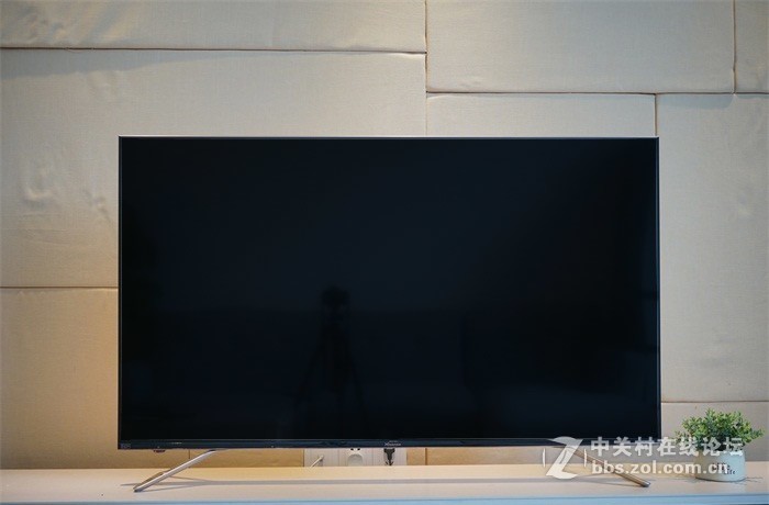 买全面屏电视怎么选？