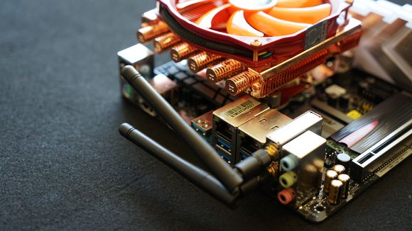 【评测】小机箱里装I9 华擎ASRock Z390M-ITX/AC简评