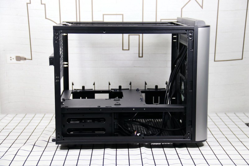 打造RTX2070超级小钢炮，Tt Level 20 VT装机评测