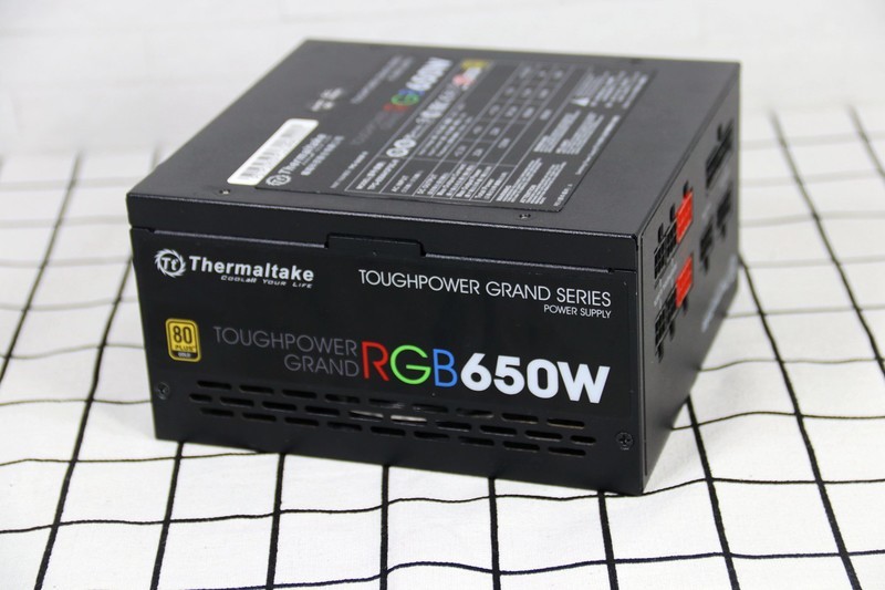 打造RTX2070超级小钢炮，Tt Level 20 VT装机评测