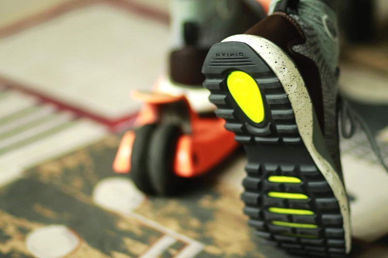 透气飞织 皮革混搭 七面鲨鱼运动休闲鞋