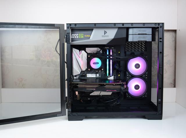 SSD该怎么选？能PCIe绝不SATA，超频三迅捷M.2 SSD 评测