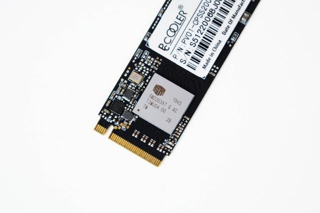 SSD该怎么选？能PCIe绝不SATA，超频三迅捷M.2 SSD 评测