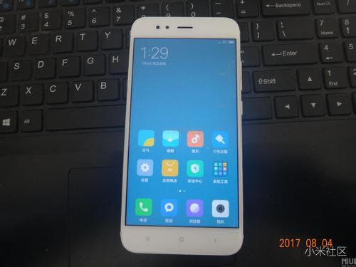 别具匠心的千元旗舰小米KIW-TL00