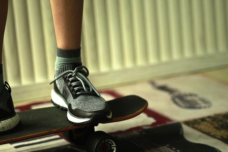 透气飞织 皮革混搭 七面鲨鱼运动休闲鞋