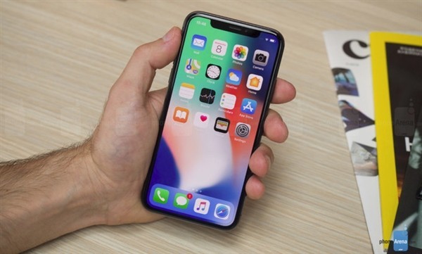 #每日话题# 天冷了，iPhone X现“低温死机门”，你怎么看？