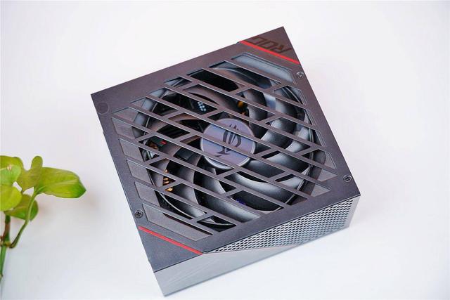 高端电源典范，实力与颜值并存--华硕ROG STRIX 750W电源分享