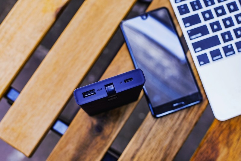 Type-C与快充打包，绿联PB108移动电源试用