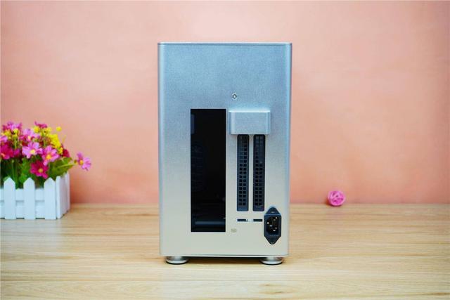 ITX处女作，老树发新芽-乔思伯A4 1.1 ITX 机箱分享