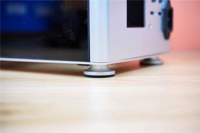 ITX处女作，老树发新芽-乔思伯A4 1.1 ITX 机箱分享