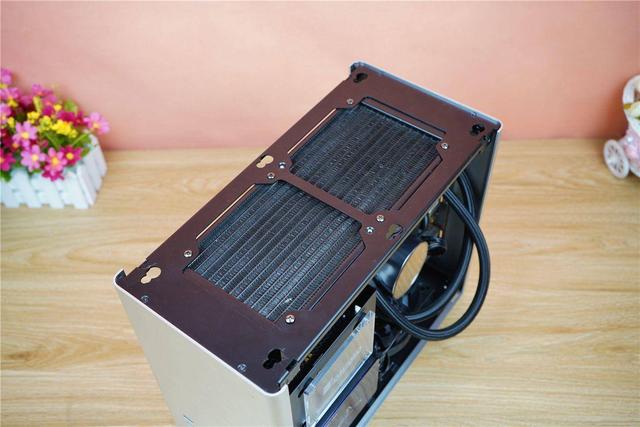 ITX处女作，老树发新芽-乔思伯A4 1.1 ITX 机箱分享