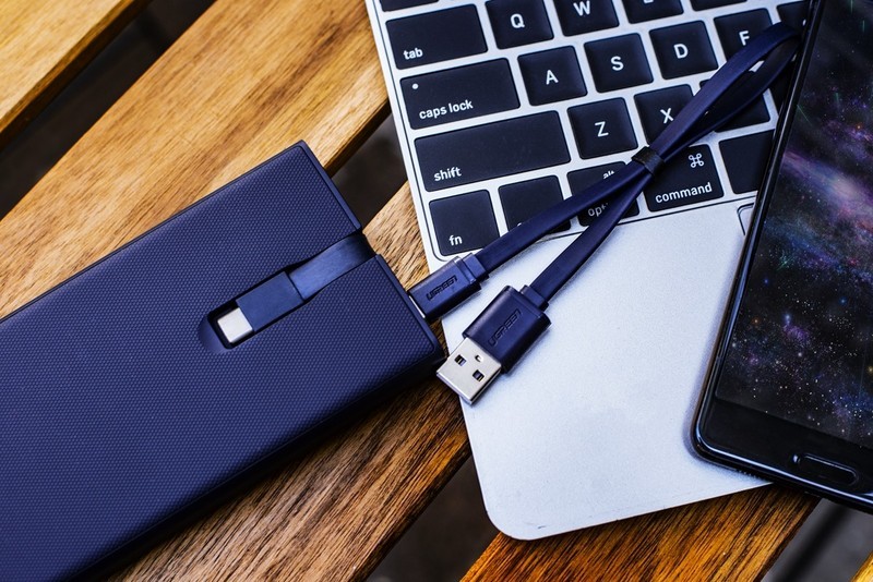 Type-C与快充打包，绿联PB108移动电源试用