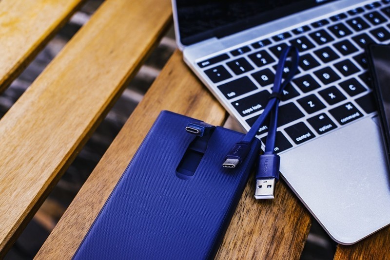 Type-C与快充打包，绿联PB108移动电源试用