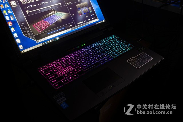 最强笔记本来袭 神舟GX8 Pro旗舰游戏本组图