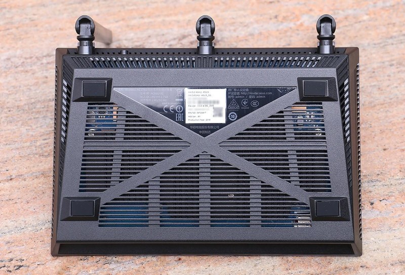 经典升级，华硕 AC66U B1 无线路由器开箱小晒！