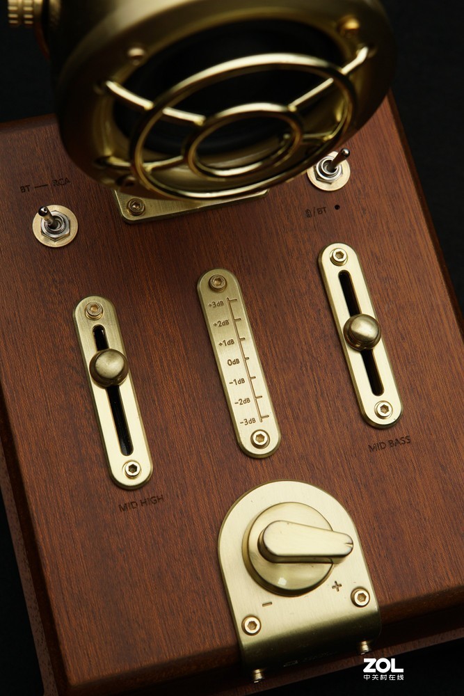 极致复古 内外兼修 巫喀秋莎HiFi桌面蓝牙音箱体验评测