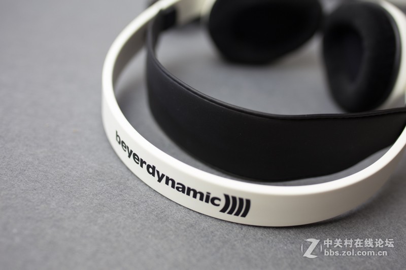 讲出来你可能不信，我入了2条10年前的耳机！拜亚动力DT235评测
