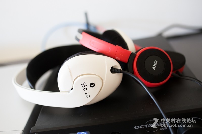 讲出来你可能不信，我入了2条10年前的耳机！拜亚动力DT235评测