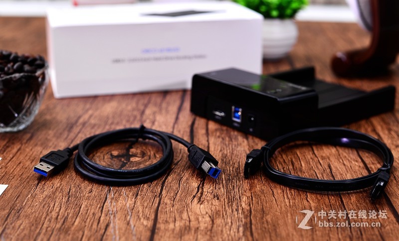 给老师请了个专业的搬屋公司，入手ORICO USB3.0硬盘底座