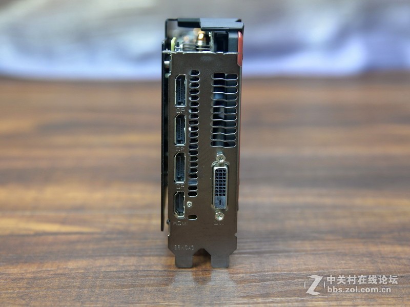 千元价位性价比之选，迪兰RX 580 2048SP 4G X-Serial 战将体验