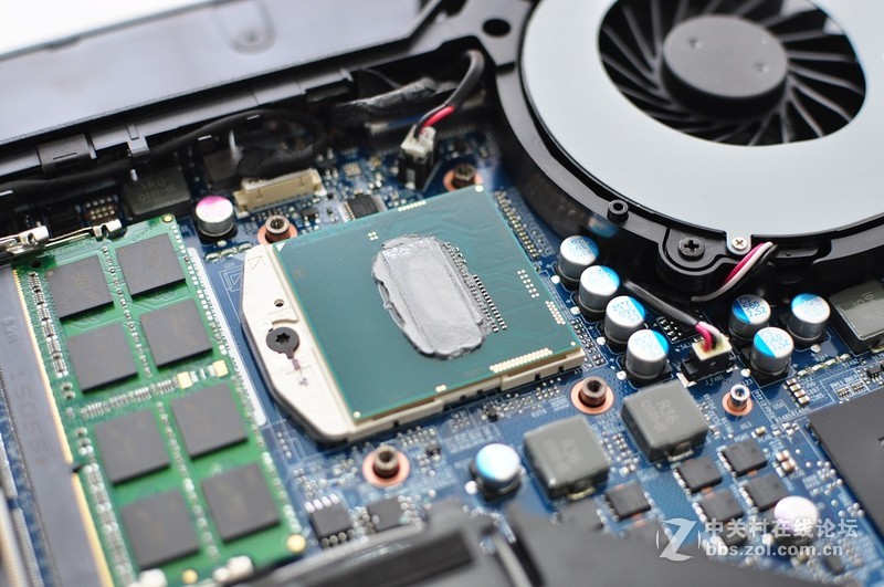 GIGABYTE P17F V3 内部介绍与拆装散热器教学