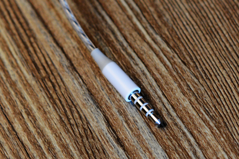 #耳机#新手机居然不配耳机，给荣耀7入了声宴双动圈HIFI小塞子