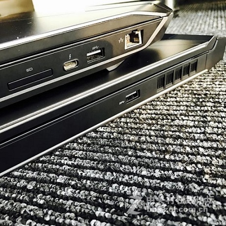 入世出格化险为迷，顶配 New Alienware 17 与 15 R2 对比