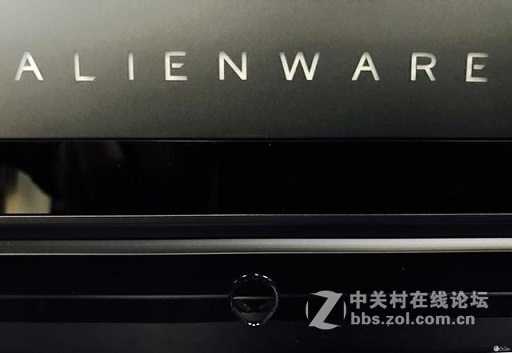 入世出格化险为迷，顶配 New Alienware 17 与 15 R2 对比