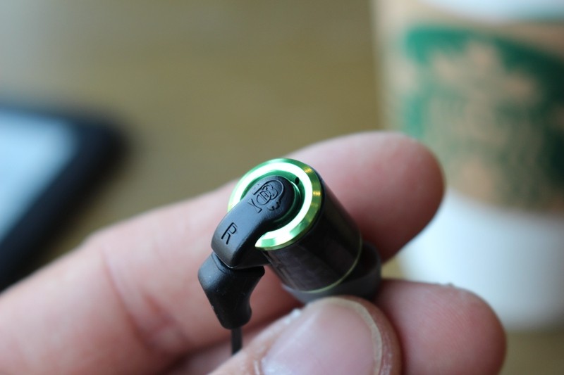 # 戴上它 尽享整个世界 #URBANFUN Carbon one碳纤维圈铁耳机音质试听