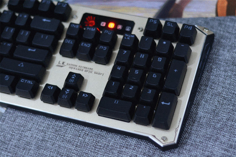 无光轴不游戏，血手幽灵B840光轴机械键盘评测