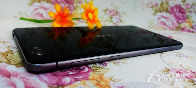 #最美双城记，X5Pro极夜黑试用#薇妹纸亲测附视频【顺滑之感，让眼睛和指尖一起体验】