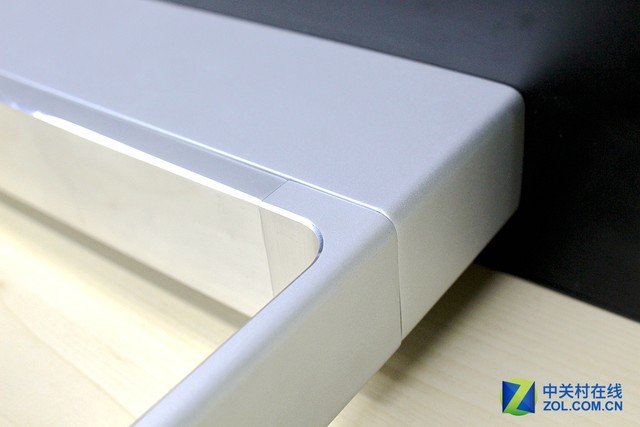 极简细节：苛刻的工艺和用料