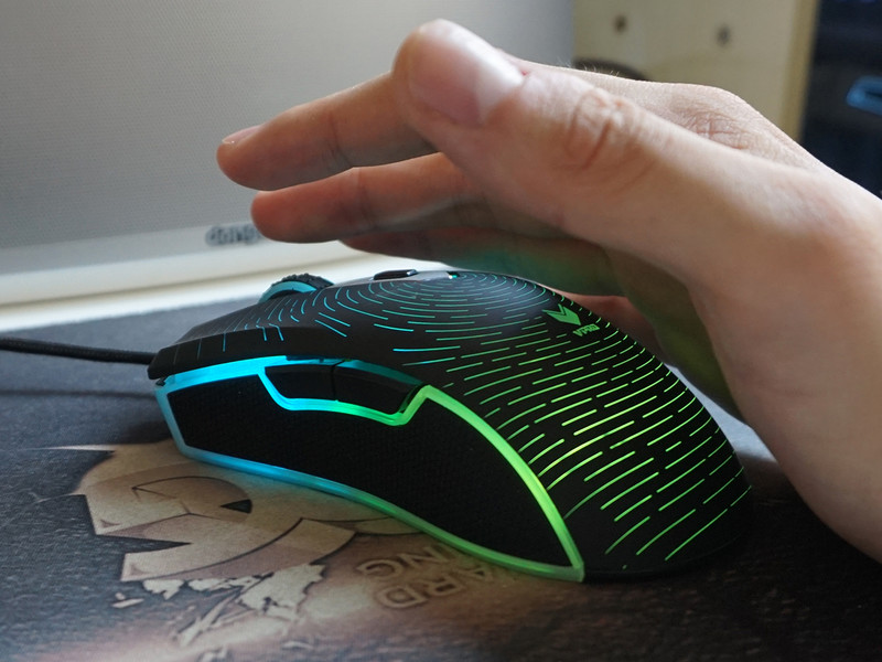 流光溢彩浩瀚星空，雷柏V29S星空版