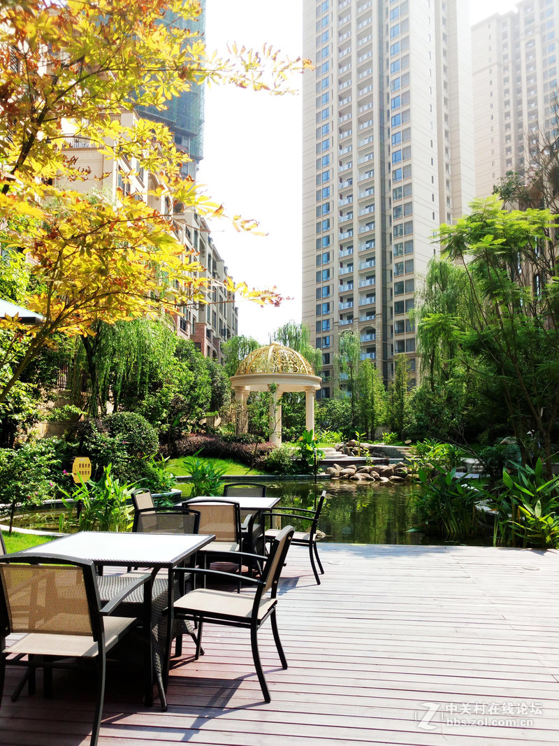 #最美双城记，X5Pro极夜黑试用#薇妹纸亲测附视频【顺滑之感，让眼睛和指尖一起体验】