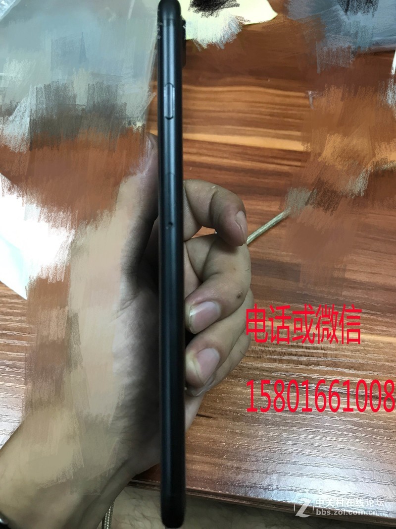 刚入手的iPhone7p 美版的  还挺喜欢的