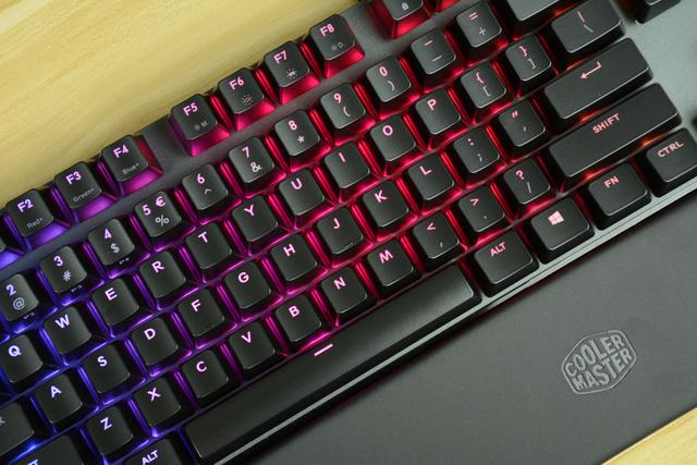 终于有一款懂游戏更懂音乐的键盘 酷冷MK750