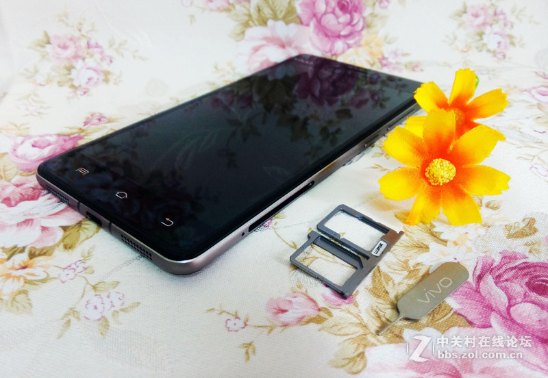 #最美双城记，X5Pro极夜黑试用#薇妹纸亲测附视频【顺滑之感，让眼睛和指尖一起体验】