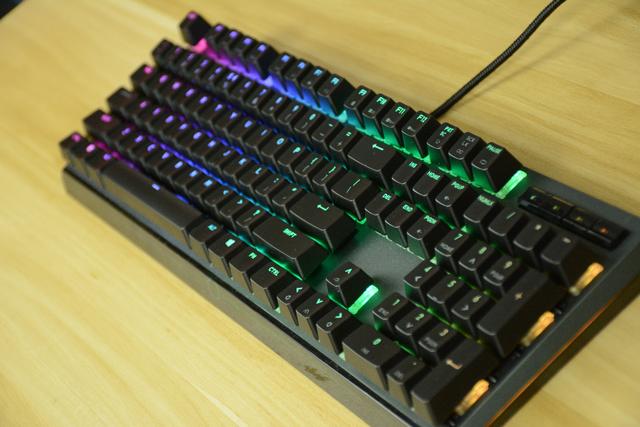 终于有一款懂游戏更懂音乐的键盘 酷冷MK750