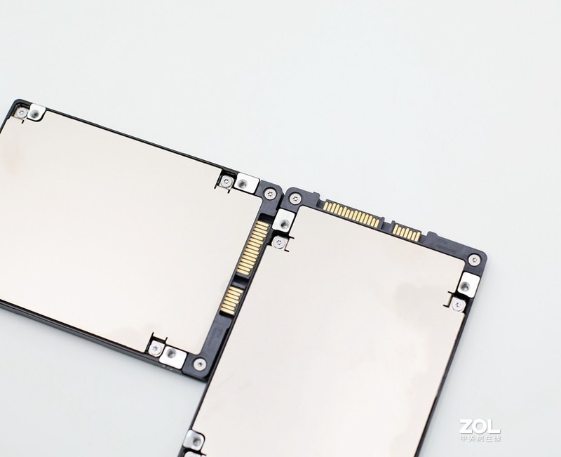 让NAS插上腾飞的翅膀——希捷酷狼IronWolf 110 SSD