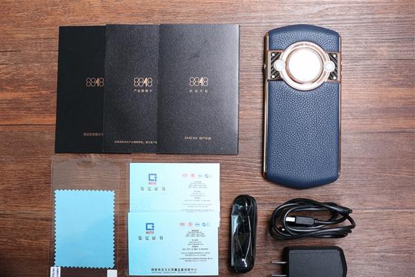 土豪机！价值25888元的8848钛金手机M4开箱图赏