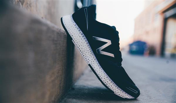 New Balance:3D打印跑鞋4月开卖