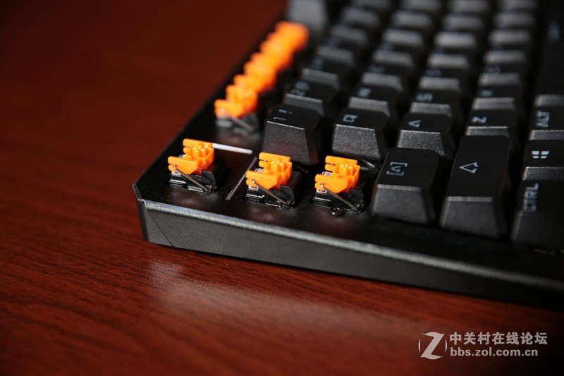 1亿次使用寿命！血手幽灵光轴三代复活者键盘 问世