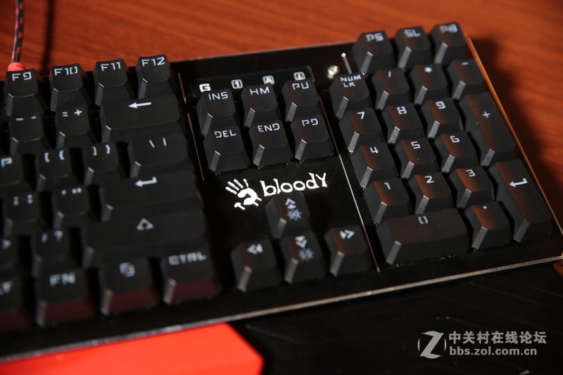 1亿次使用寿命！血手幽灵光轴三代复活者键盘 问世