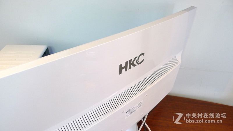 桌面大屏实力派，HKC C320曲面显示器！