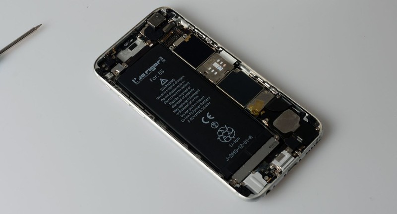 本以为只能报废的iPhone6s 换个电池是不是还能再战三年？