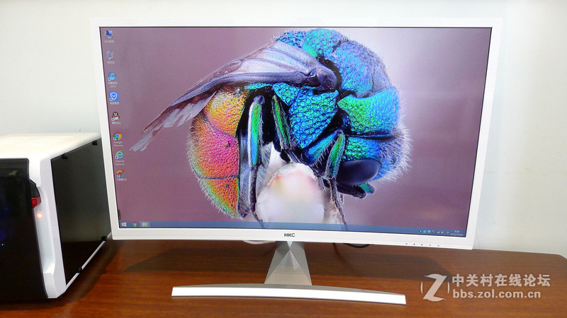 桌面大屏实力派，HKC C320曲面显示器！