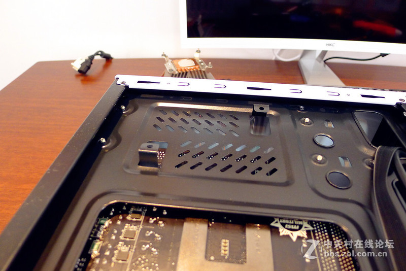 ICE甲壳虫II迷你机箱散热灯光小改造。。。