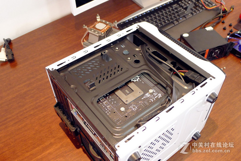 ICE甲壳虫II迷你机箱散热灯光小改造。。。
