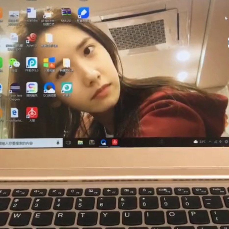 分享最近很火的一个桌面视频纸壁