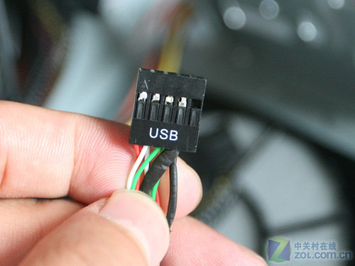 #版主坐堂# 如何正确连接机箱里的线